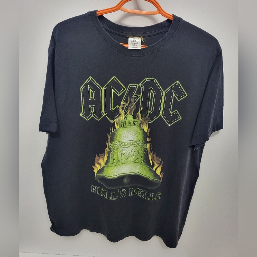 Acdc Hells Bells 2011 Cutt Tag Tee